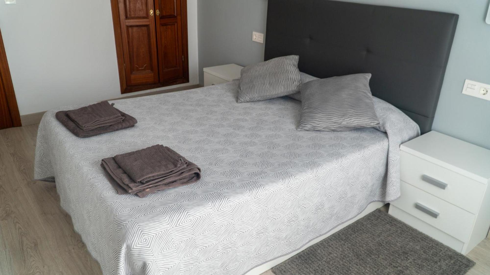 Piso Aviles Centro Parque Ferrera Dış mekan fotoğraf