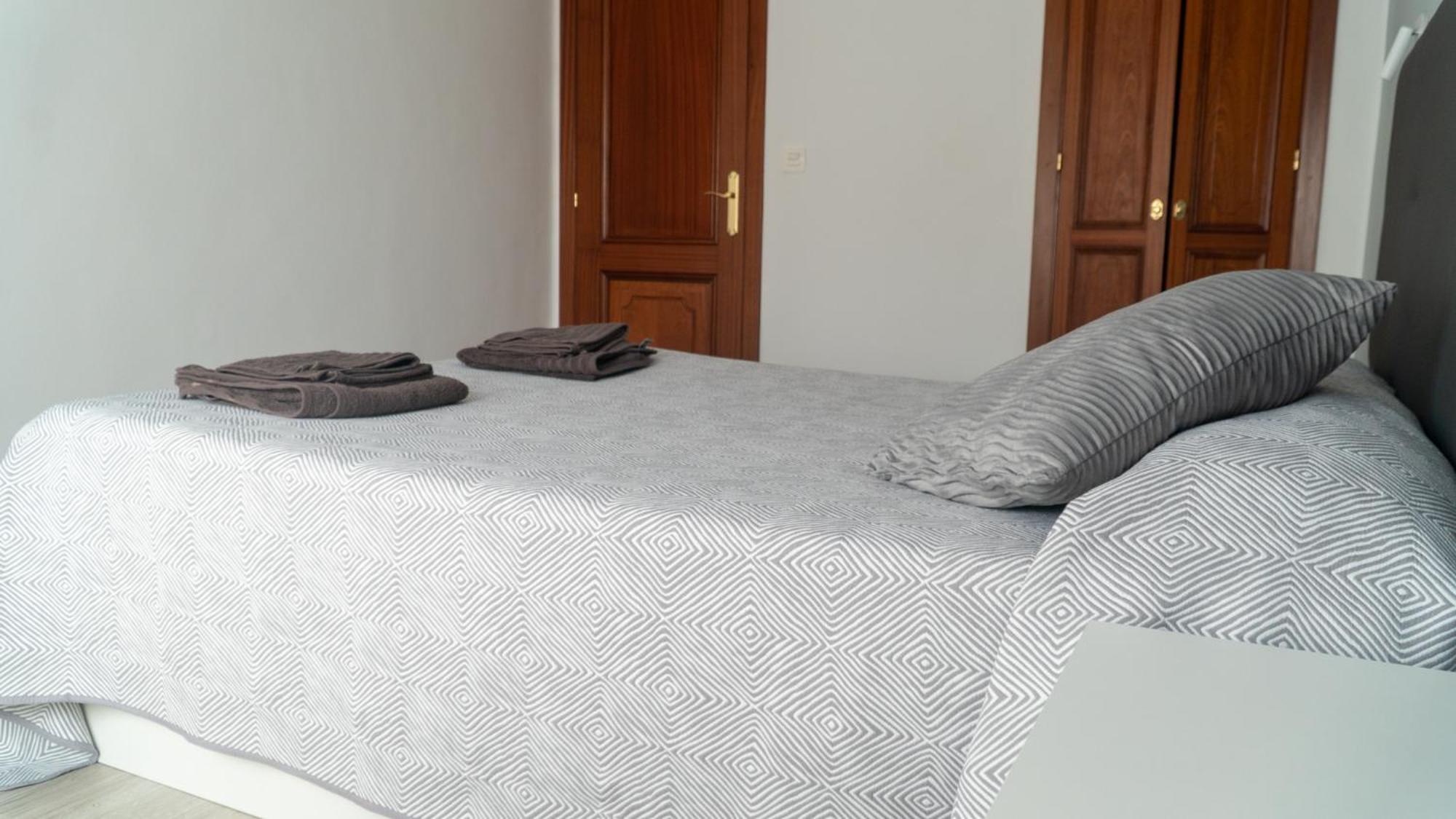 Piso Aviles Centro Parque Ferrera Dış mekan fotoğraf