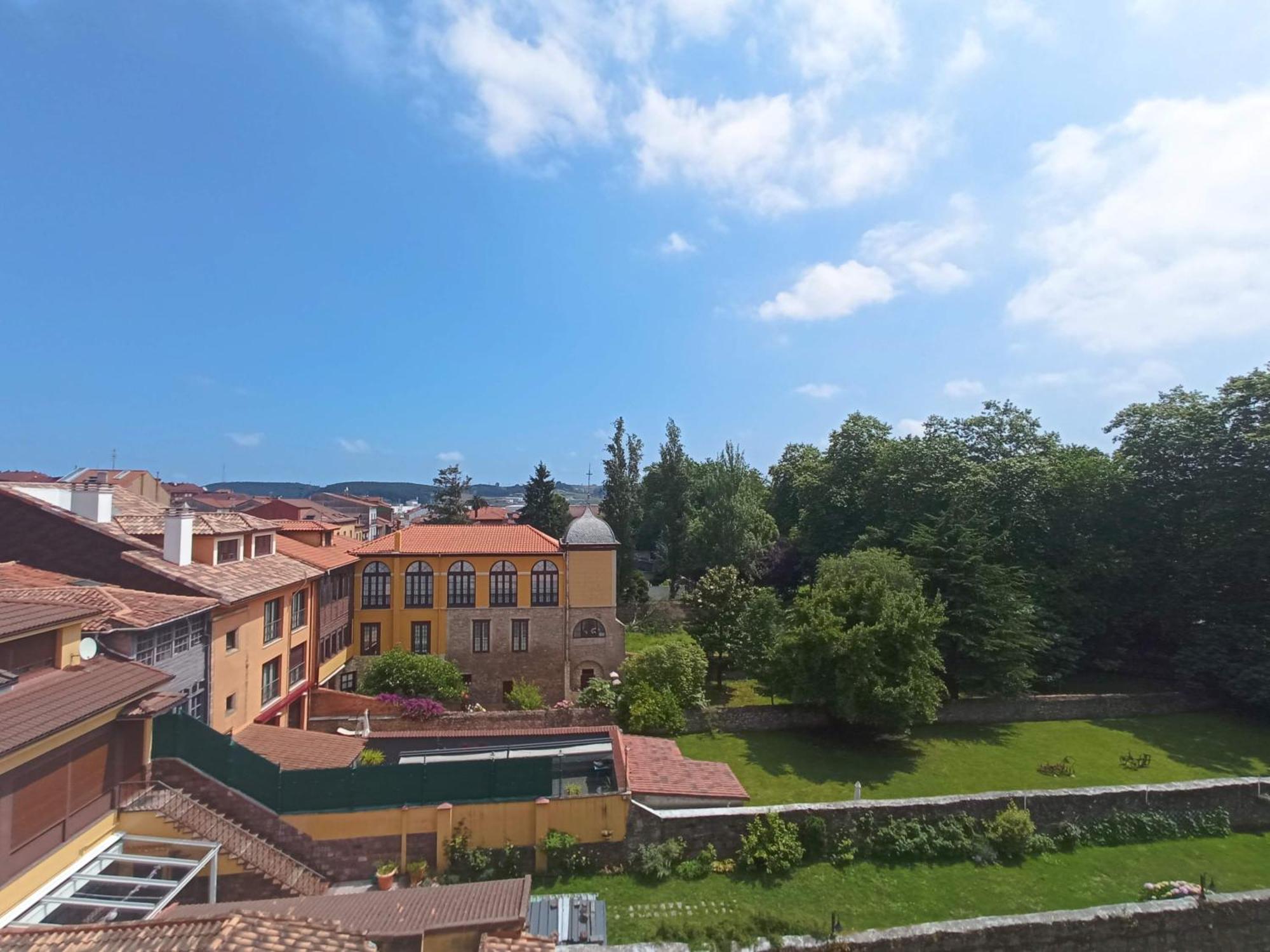 Piso Aviles Centro Parque Ferrera Dış mekan fotoğraf